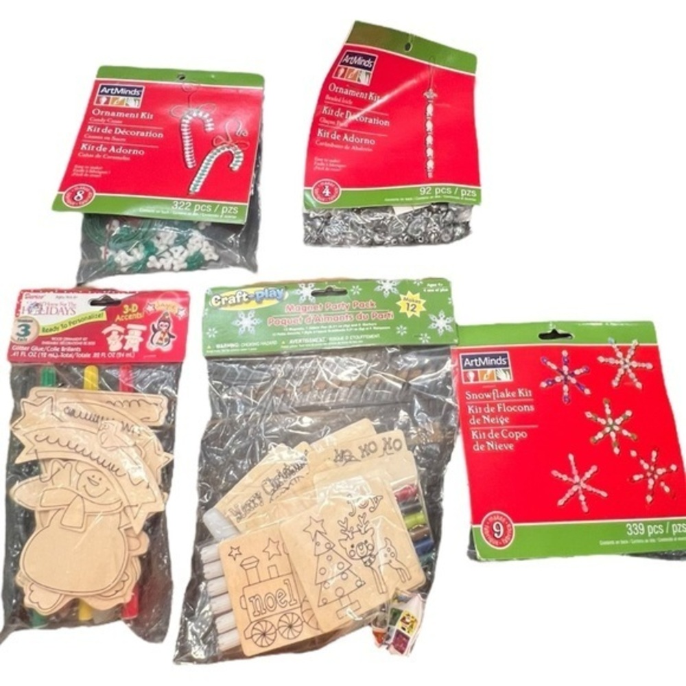 Lot 5 Holiday Crafts DIY Wood | Bead | Ornament Projects‎ Early 2000’s Art Minds